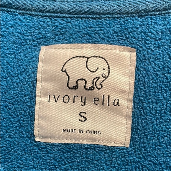 Ivory Ella Fleece Zip Pullover, Size S - Picture 3 of 6